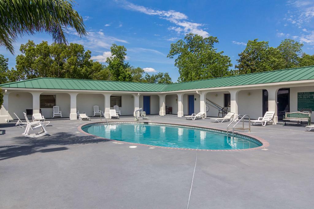 Motel 6 Waycross Εξωτερικό φωτογραφία